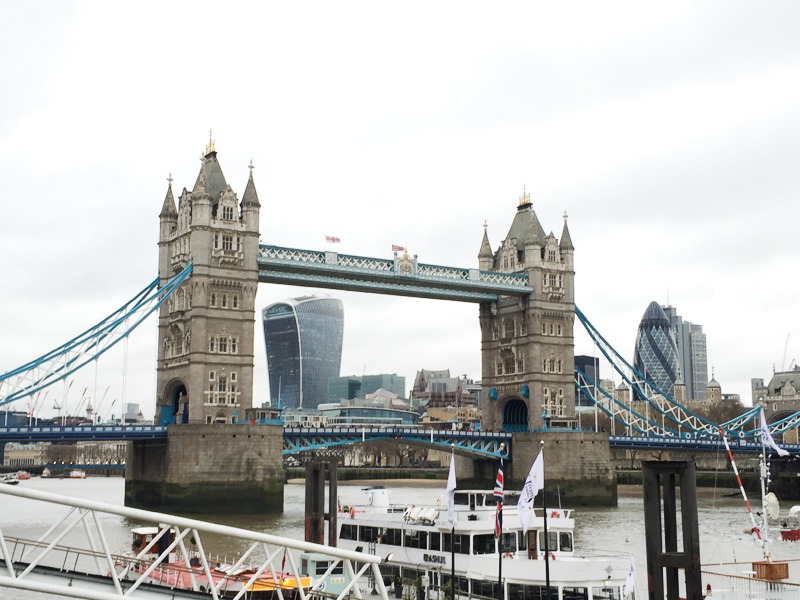 Rosycheeks-blog-London-bridge