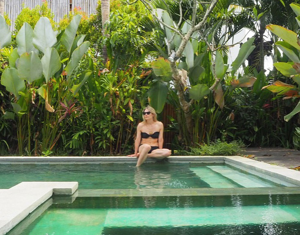 RosyCheeks-Bali-Pool-selfie
