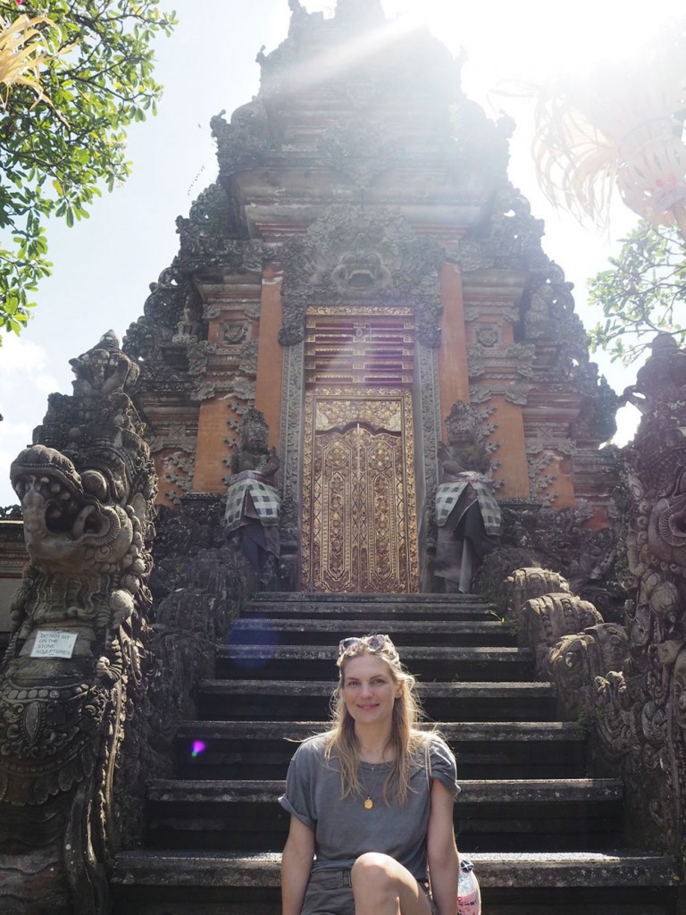 RosyCheeks-Bali-Ubud-temple