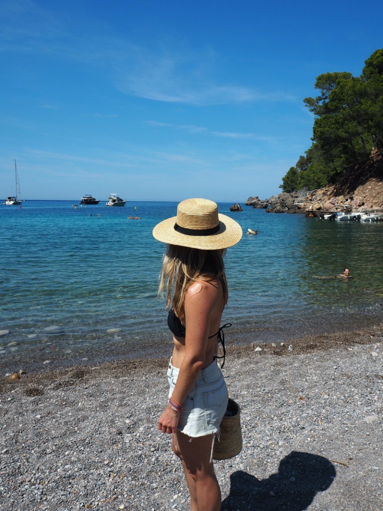 rosycheeks-mallorca-cala-tuent-beach