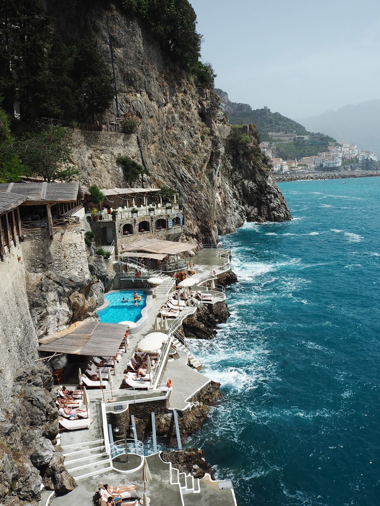 RosyCheeks-Amalfi-Hotel-Santa-caterina-pool-by-the-sea